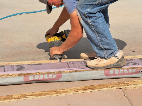 Trimming insulation